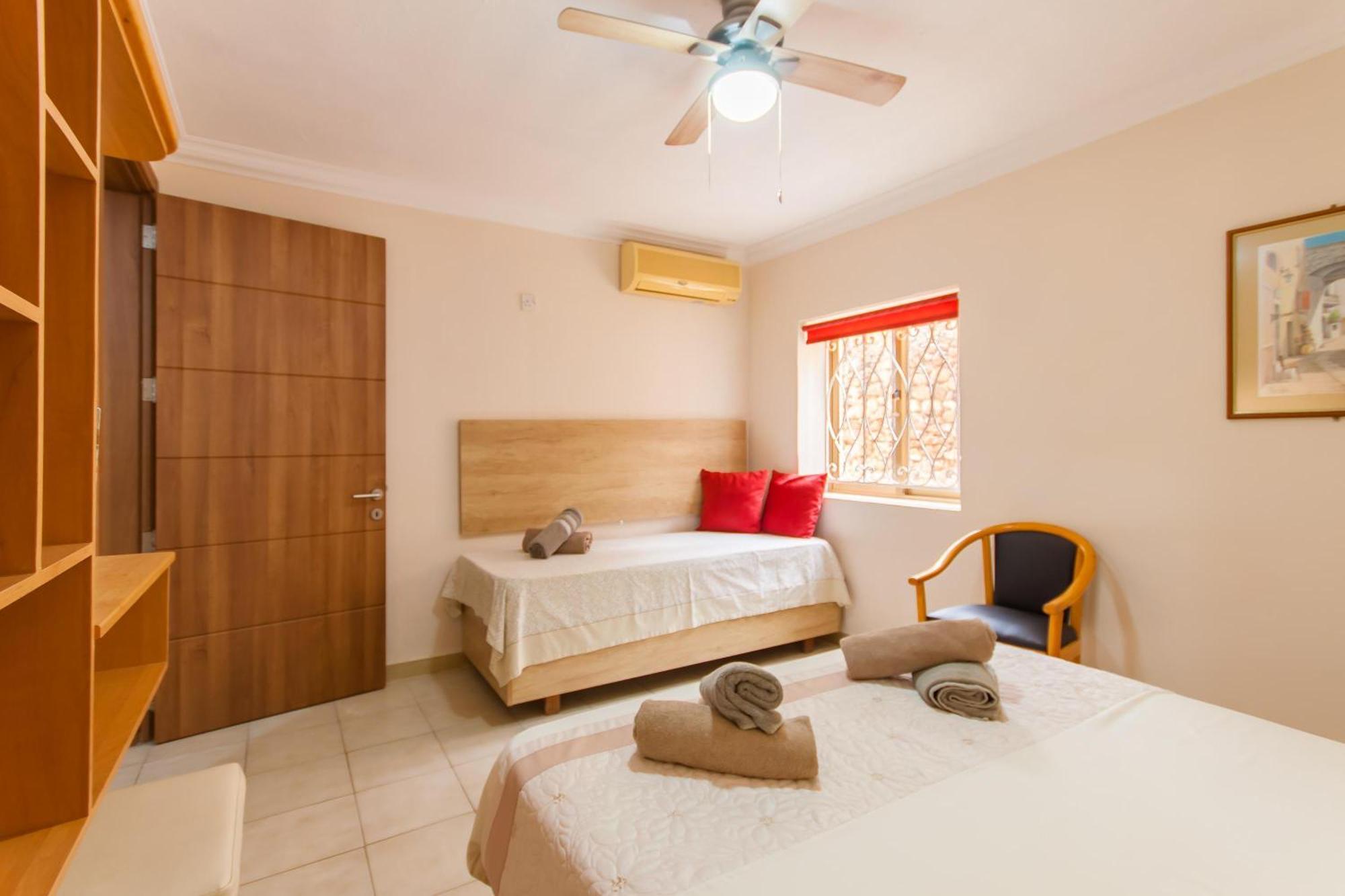 Villa & Pool Apartments In Mellieha Bay 외부 사진