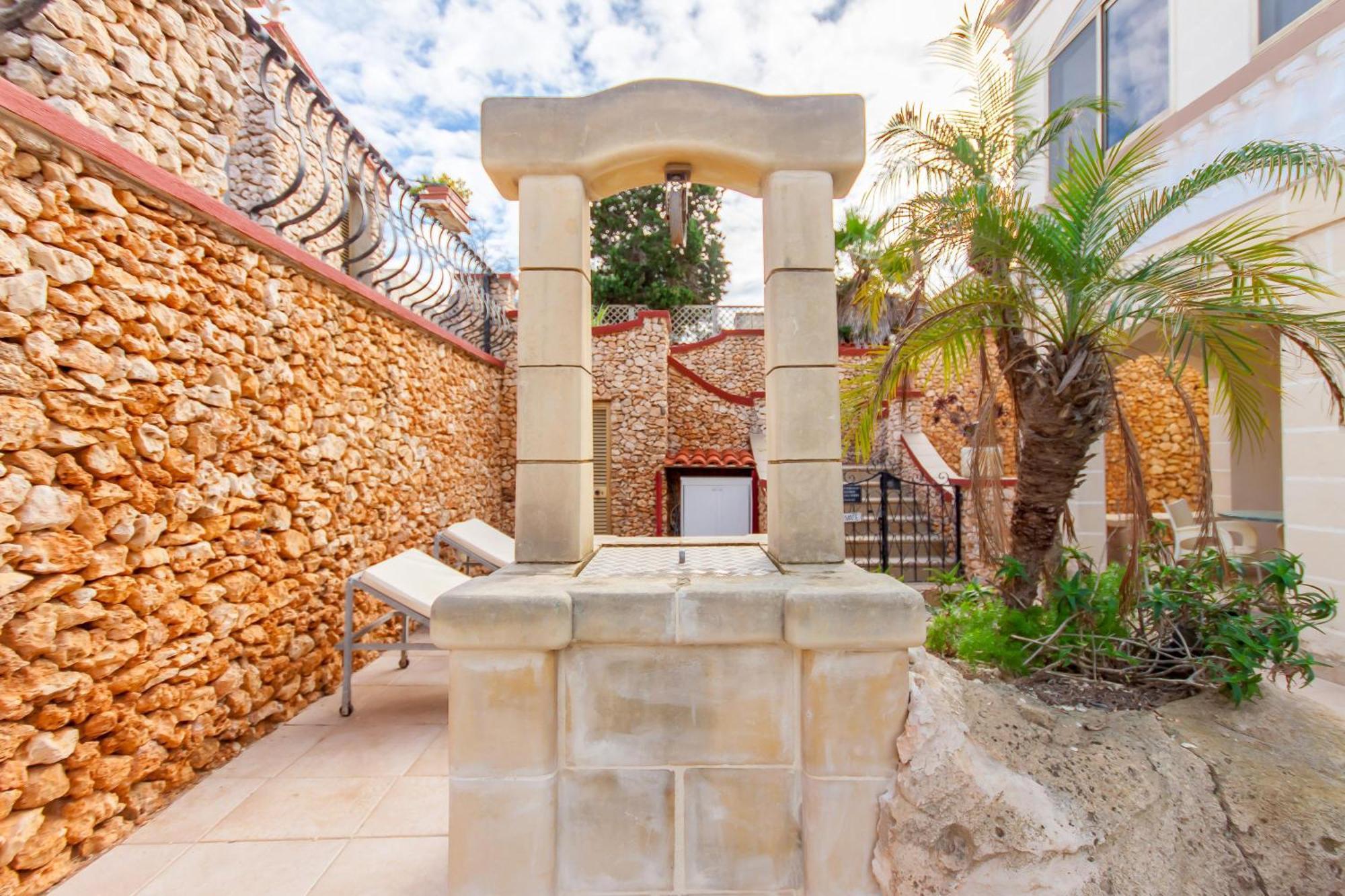 Villa & Pool Apartments In Mellieha Bay 외부 사진