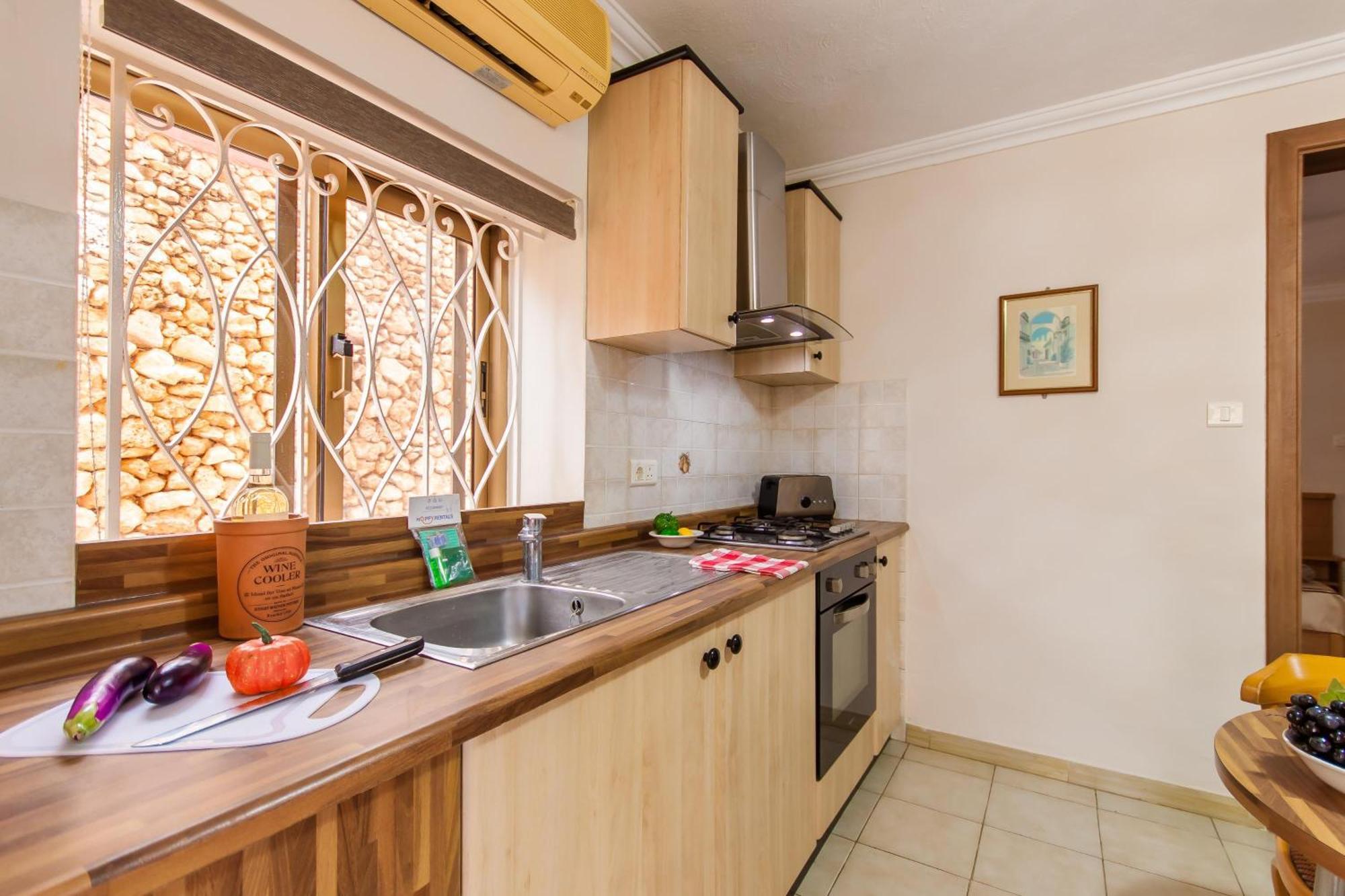 Villa & Pool Apartments In Mellieha Bay 외부 사진