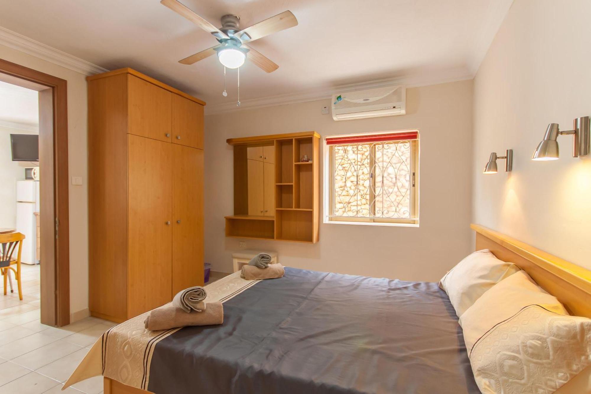 Villa & Pool Apartments In Mellieha Bay 외부 사진