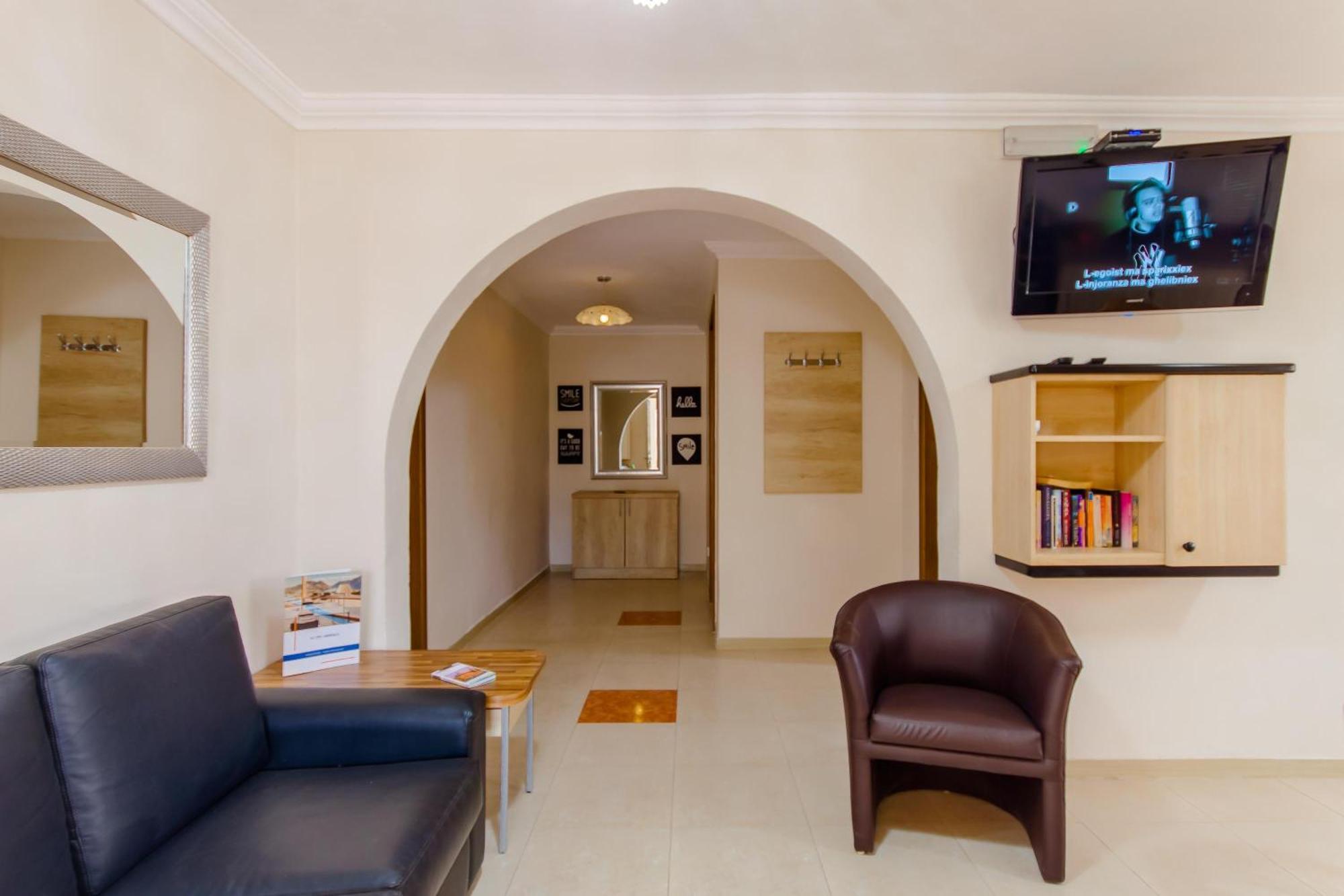 Villa & Pool Apartments In Mellieha Bay 외부 사진