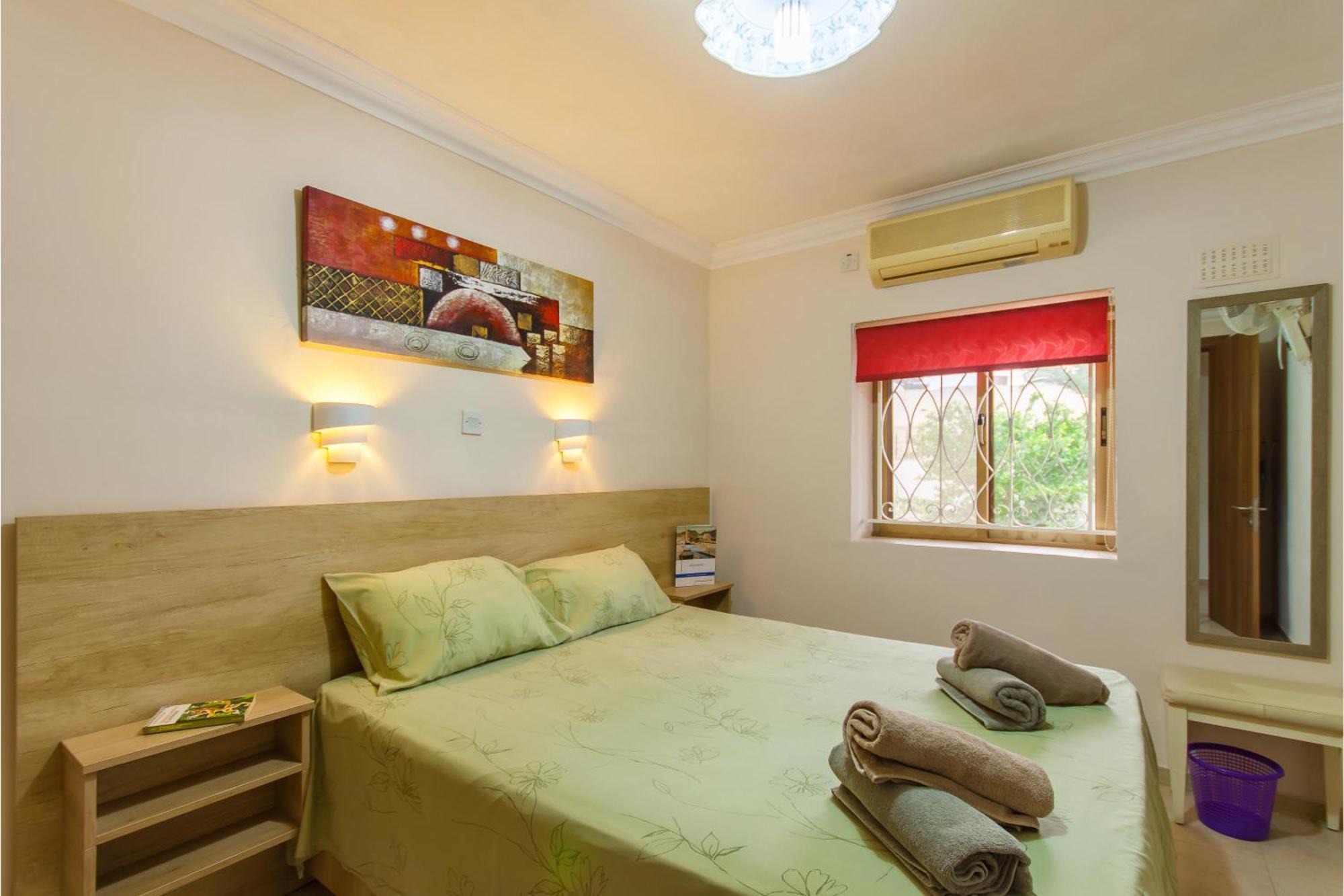 Villa & Pool Apartments In Mellieha Bay 외부 사진