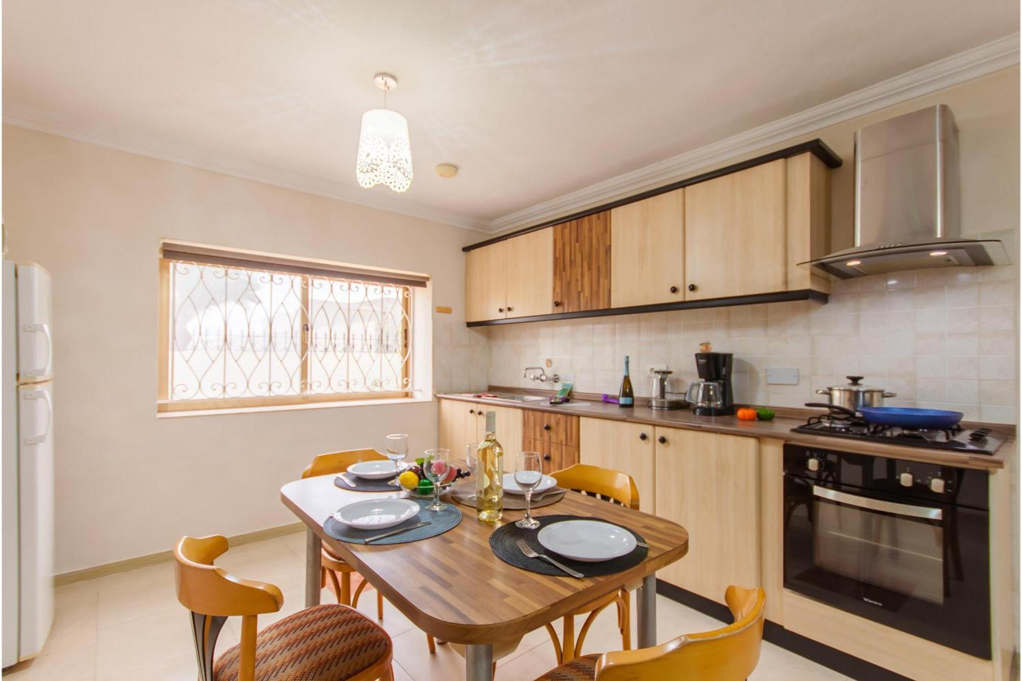 Villa & Pool Apartments In Mellieha Bay 외부 사진