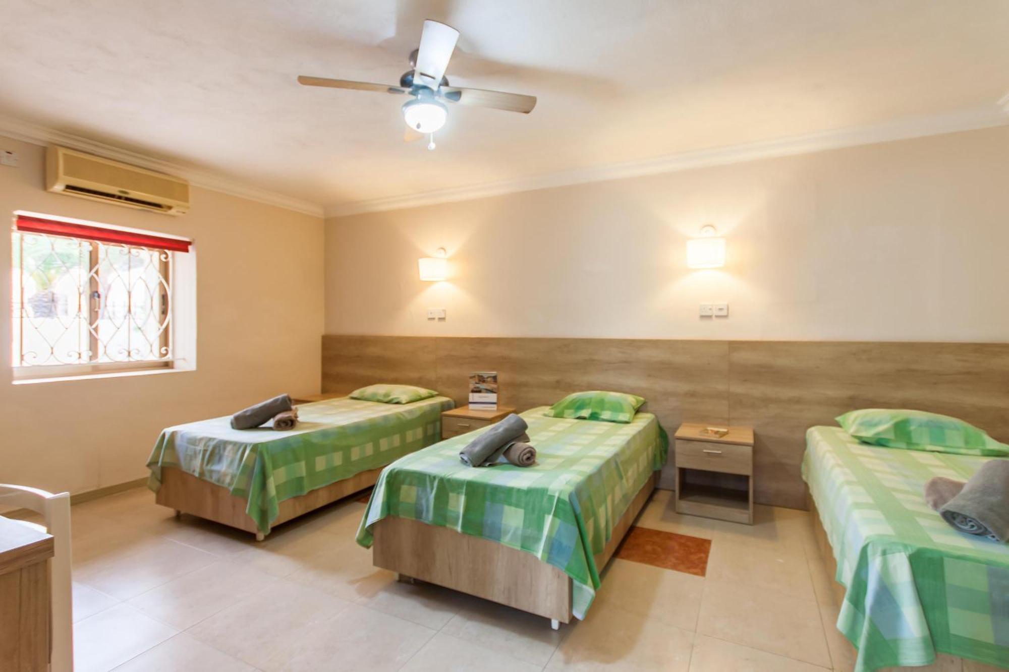 Villa & Pool Apartments In Mellieha Bay 외부 사진