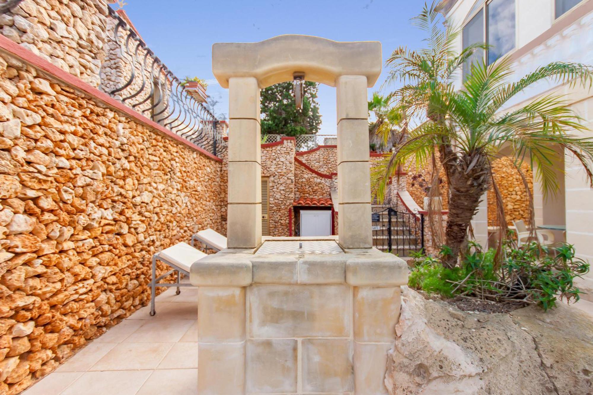 Villa & Pool Apartments In Mellieha Bay 외부 사진